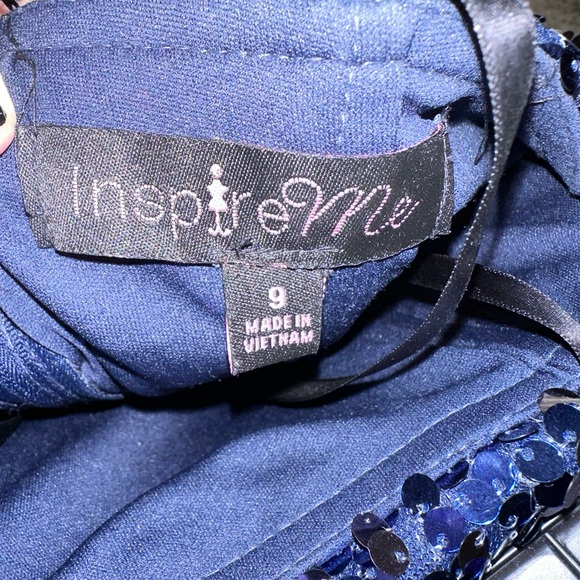 UEC- Inspire Me Navy Blue sequined dress in Size 9 - Picture 6 of 8